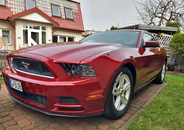 ford gdynia Ford Mustang cena 72500 przebieg: 44700, rok produkcji 2014 z Gdynia